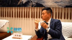 为各类企业供给尺度化的AI人才培育体